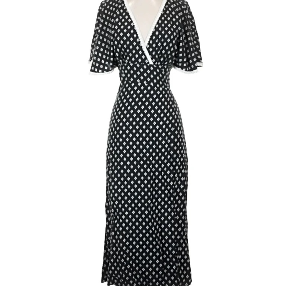 BEACHGOLD White Black Wrap Dress Plunge V Neck Lace Sleeve Boho Vacation
